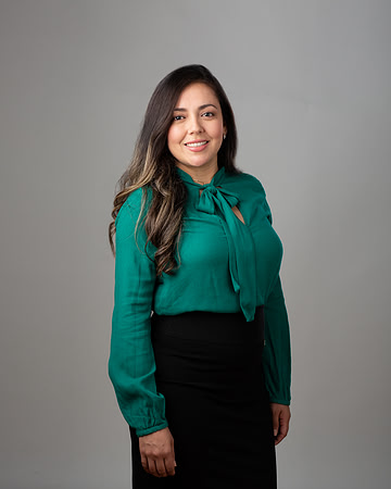 Becerra, Viviam_8x10_HR