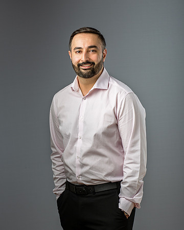 Makhni, Manmeet_8x10_HR