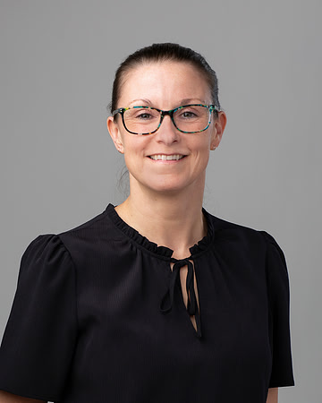Greenwald, Julia_8x10
